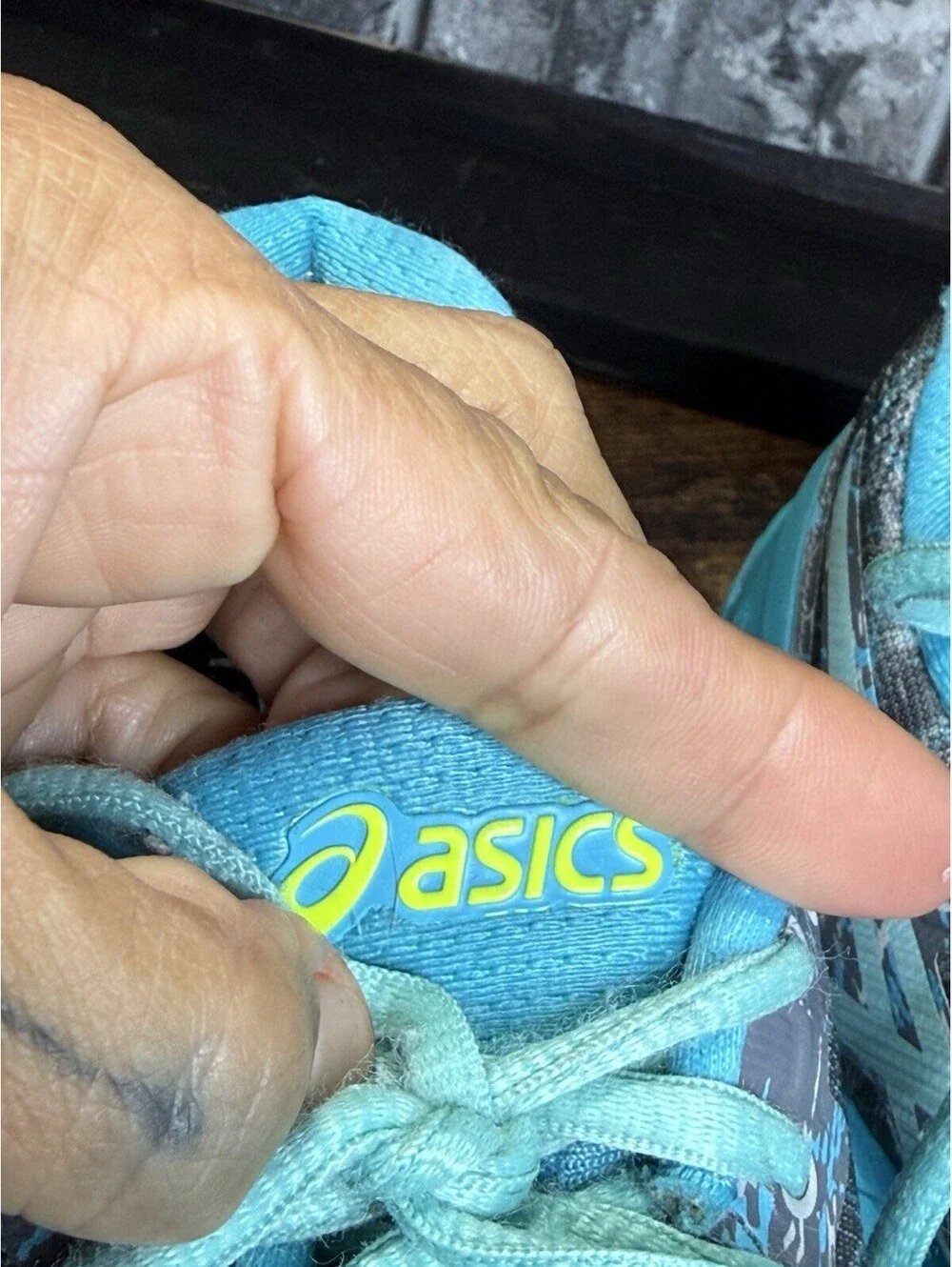 ASICS Gel-Kayano running shoes in a gray/blue/turquoise colorway, Women’s US 7.5